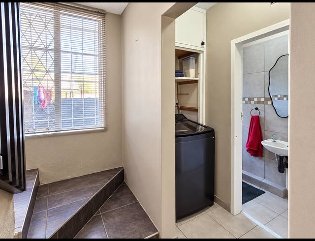 3.5 BEDROOM DUPLEX FOR SALE IN BEYERS PARK